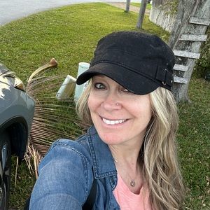 Meet your Posher, Stefanie